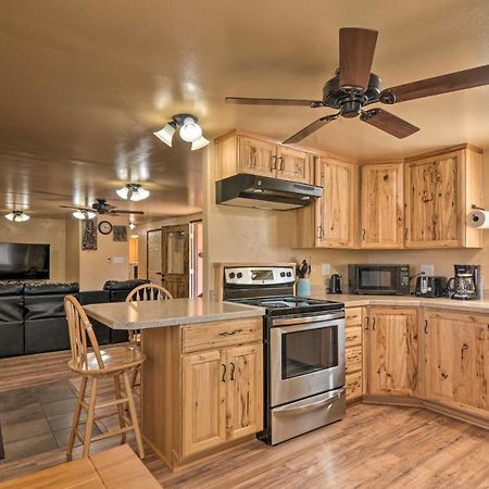 Cozy Home With Canyon Views 2 Mi To Grand Staircase Henrieville Exterior photo