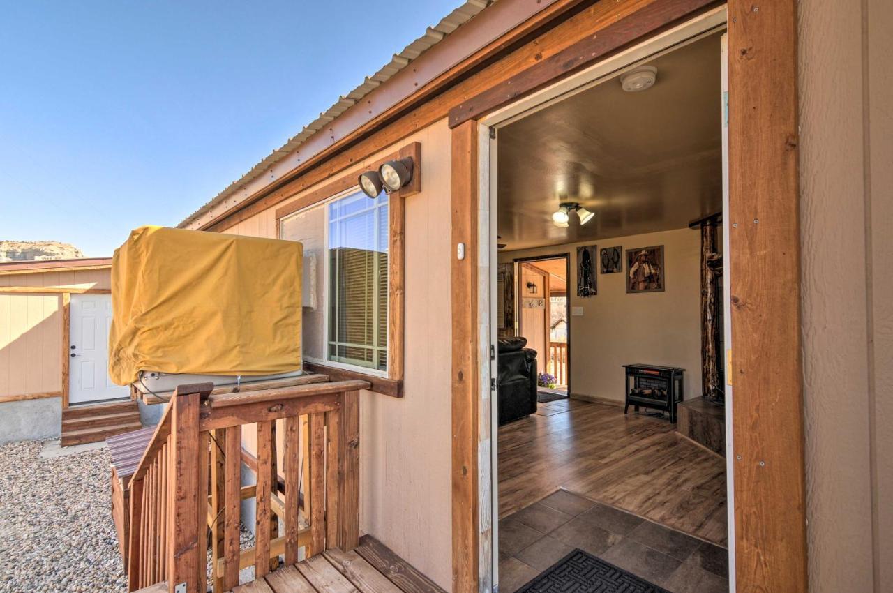 Cozy Home With Canyon Views 2 Mi To Grand Staircase Henrieville Exterior photo
